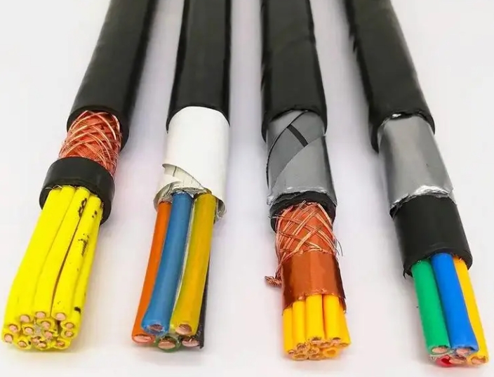 電纜絕緣擊穿的幾種情況機械損傷.jpg